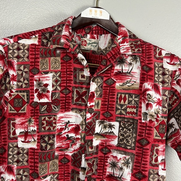 Hilo Hattie Other - Hilo Hattie "Diamond Head" Aloha shirt in Red Made in Hawaii - size L